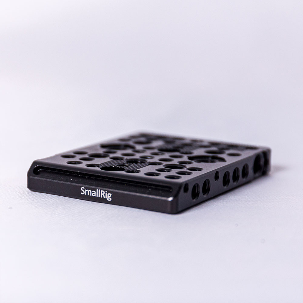 Image for Smallrig 2056 Top Plate for Canon C200 hero section